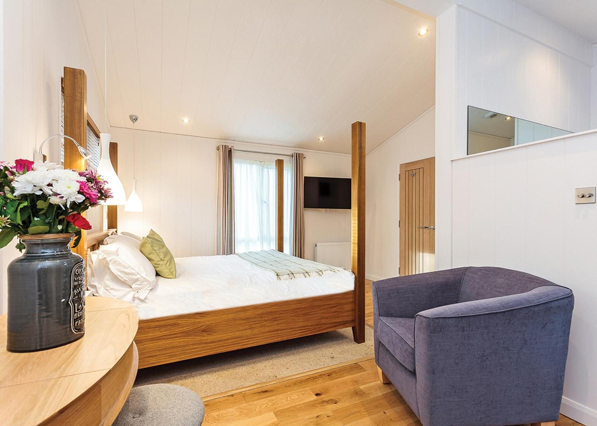 Woodside Bay Lodge Retreat Wootton Bridge  Bagian luar foto
