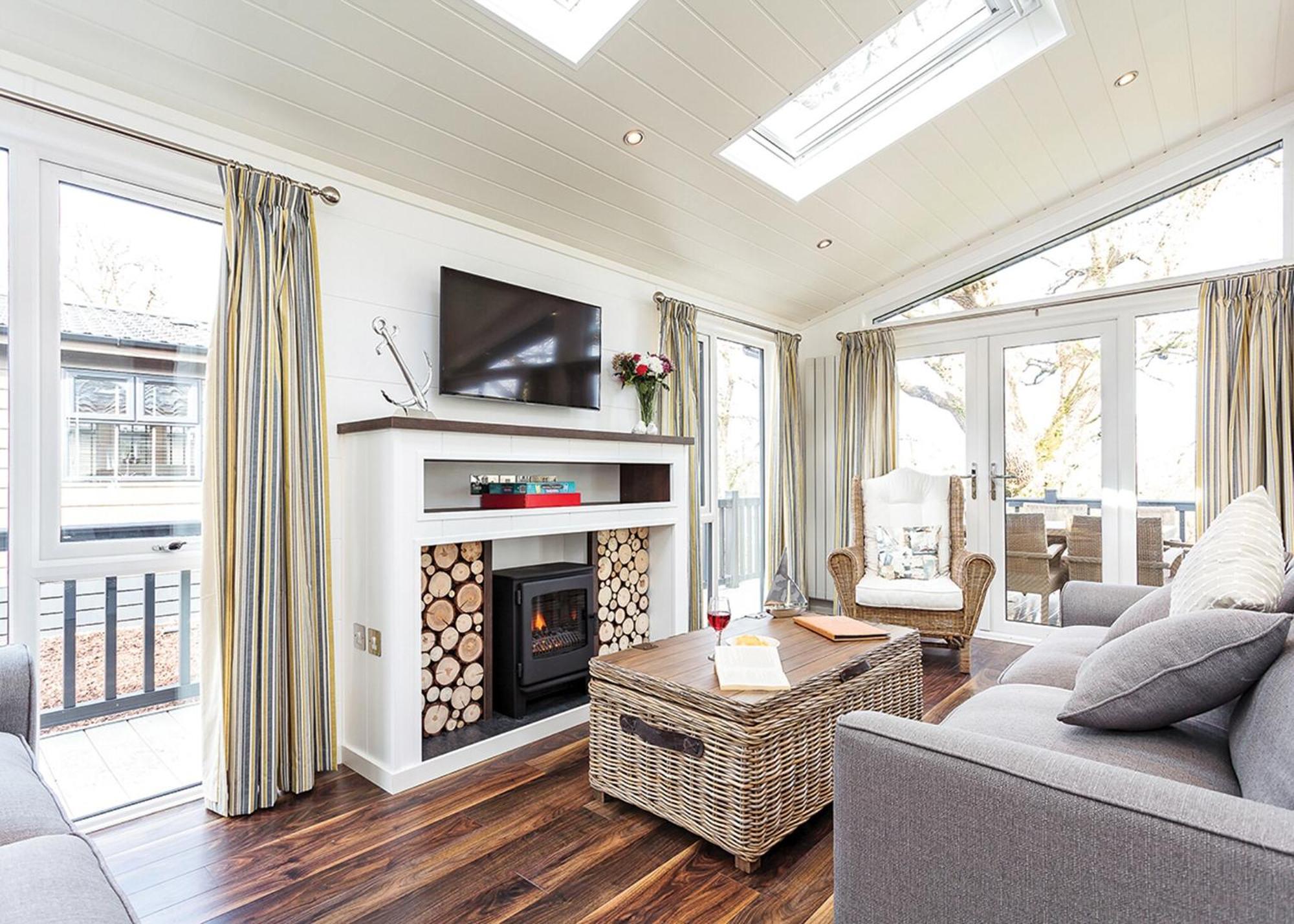 Woodside Bay Lodge Retreat Wootton Bridge  Bagian luar foto